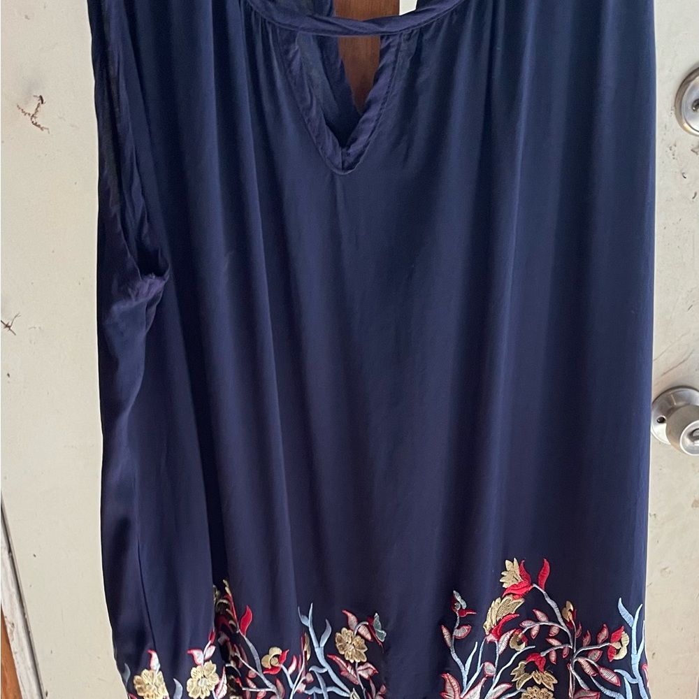Hummingbird womens embroidered tank size XL